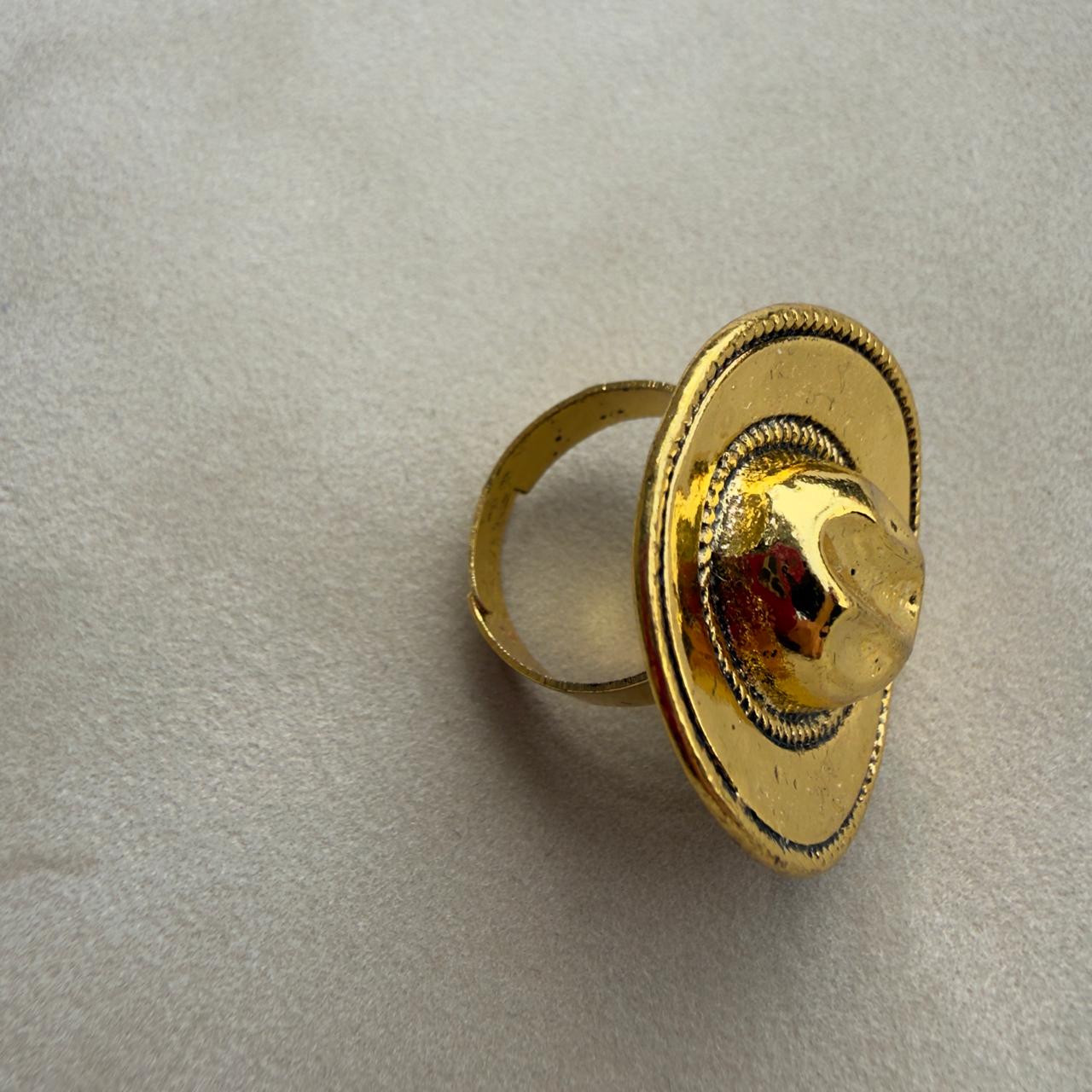 Sombrero Dorado / Golden Hat