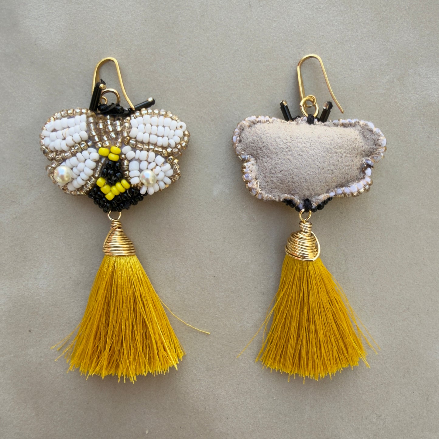 Abejita Encanto / Enchanting Little Bee