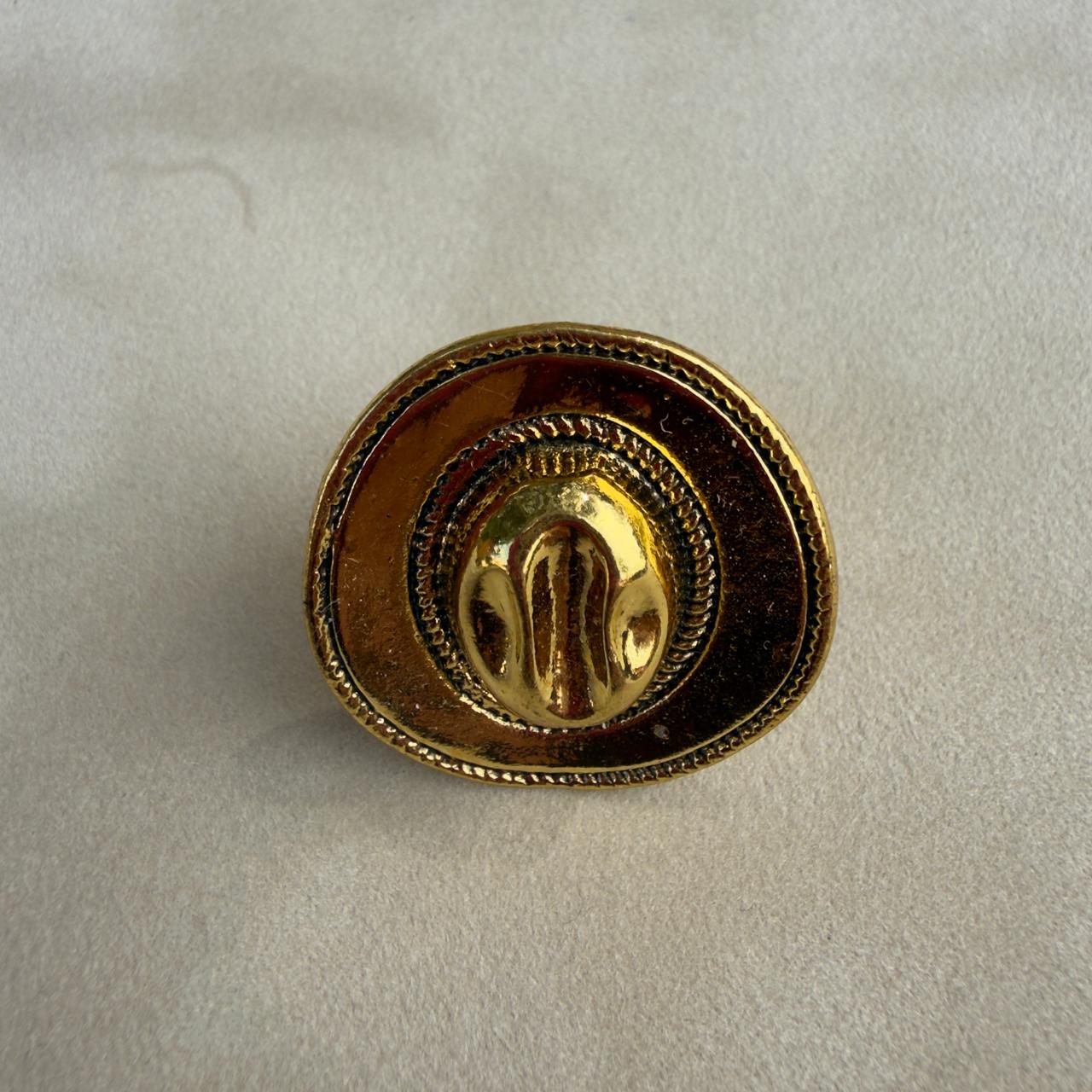 Sombrero Dorado / Golden Hat